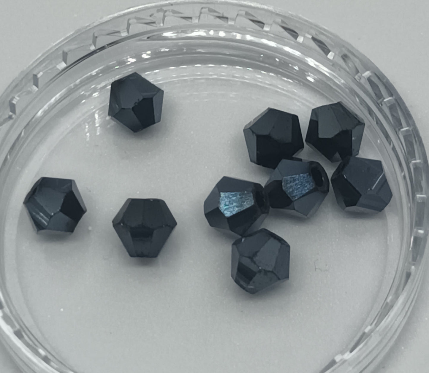 Bicones 4mm Dark Grey