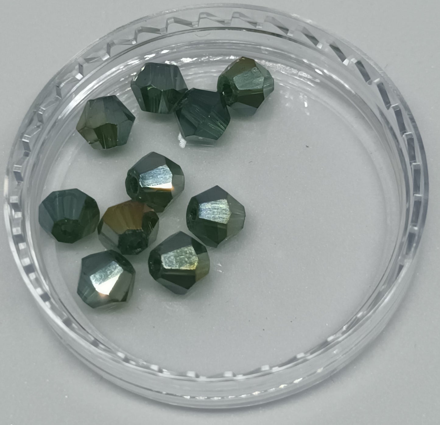 Bicones 4mm Dark Green